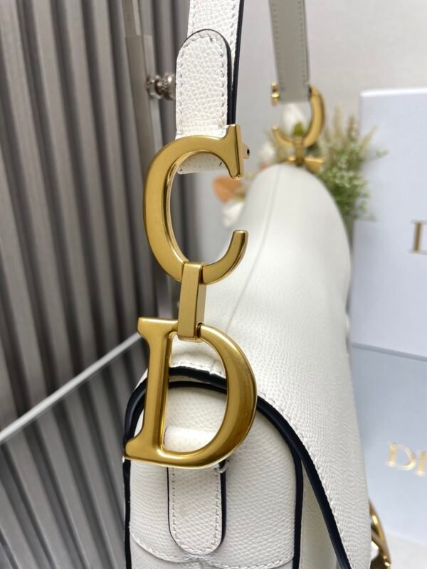 DIOR - Image 6