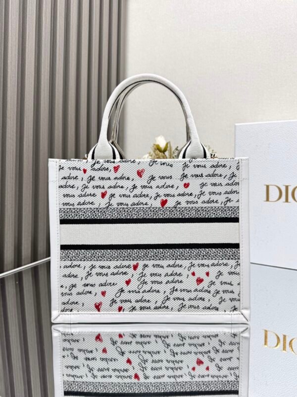DIOR - Image 6