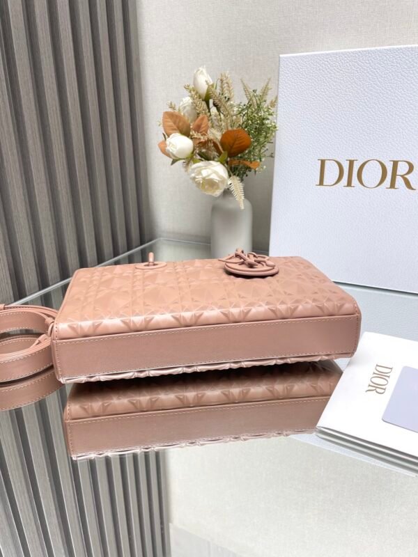 DIOR - Image 6
