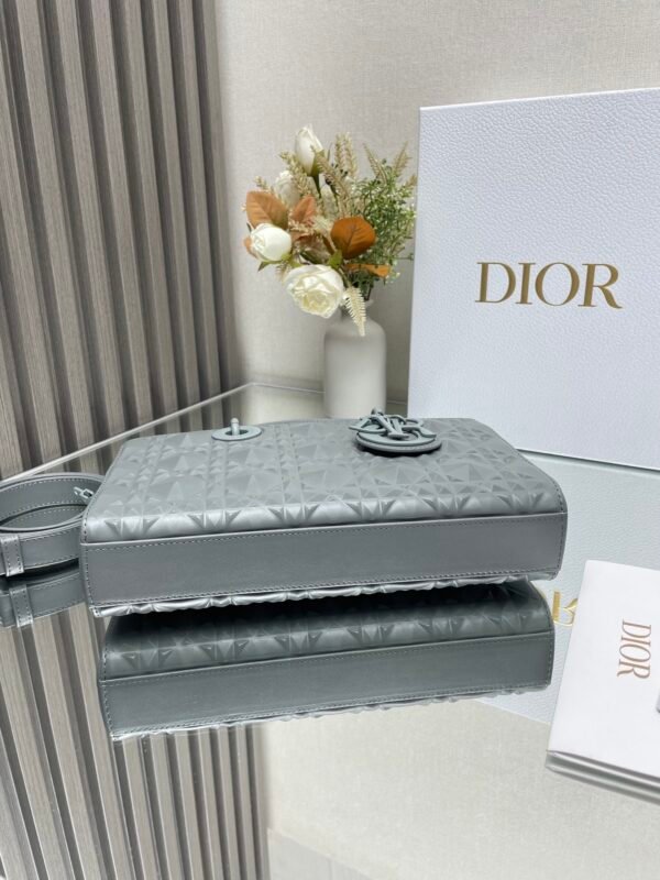 DIOR - Image 6