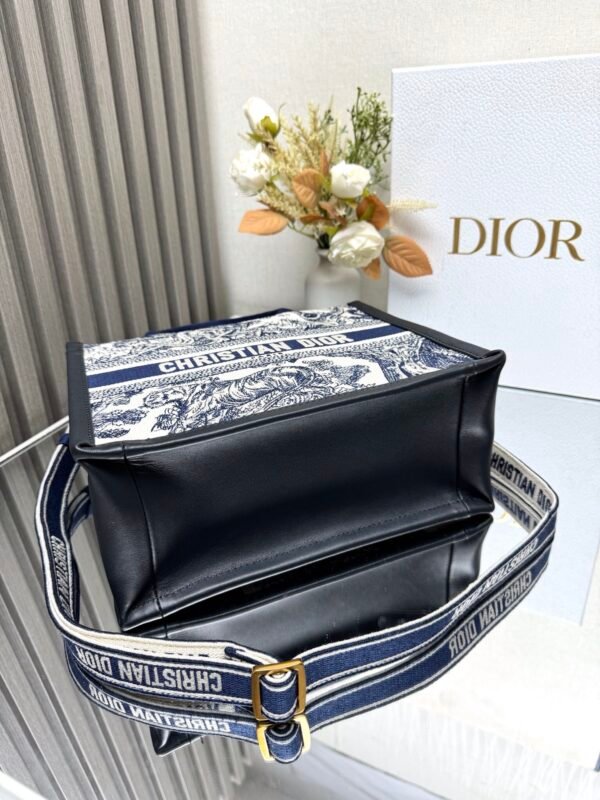 DIOR - Image 6
