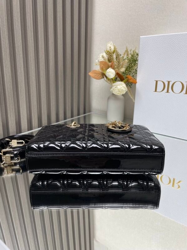 DIOR - Image 6