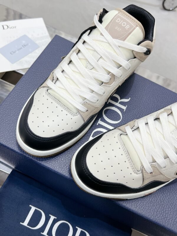 Dior women - Image 6