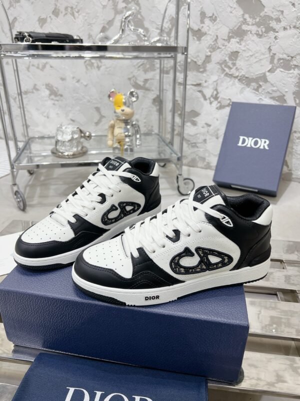 Dior women - Image 4