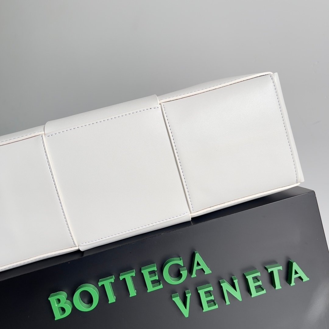 BOTTEGA VENETA - Image 6