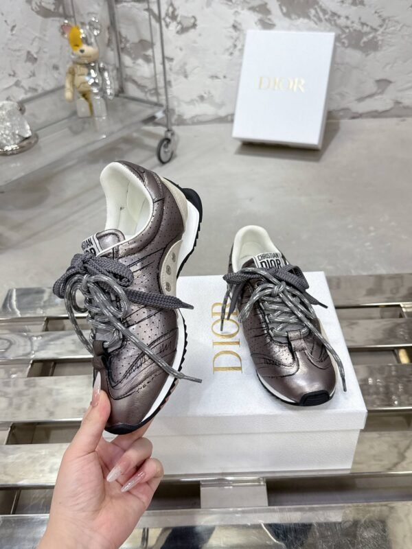 Dior women - Image 6