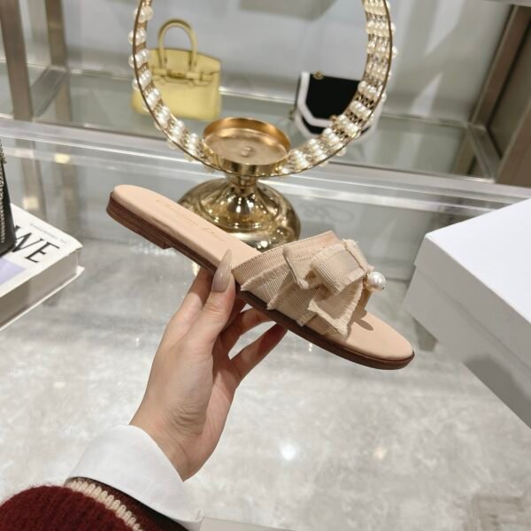 Dior women - Image 6