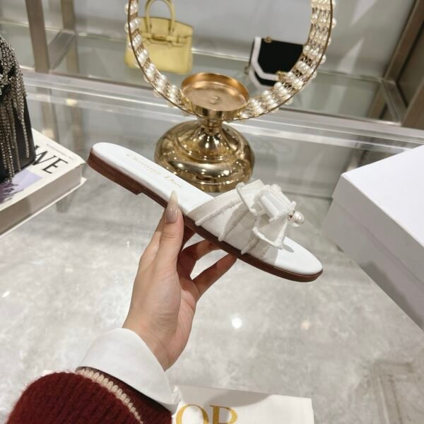 Dior women - Image 6