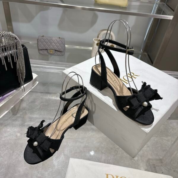 Dior women - Image 6