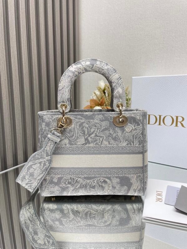 DIOR - Image 6