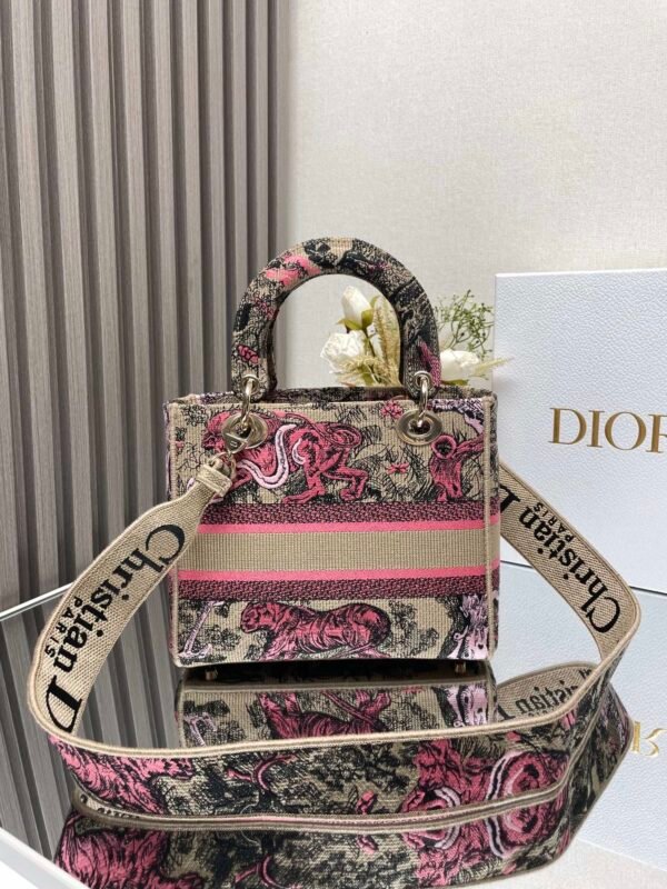DIOR - Image 6