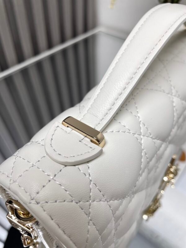 DIOR - Image 6