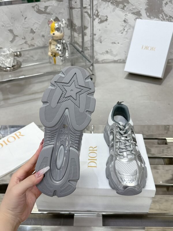 Dior women - Image 6