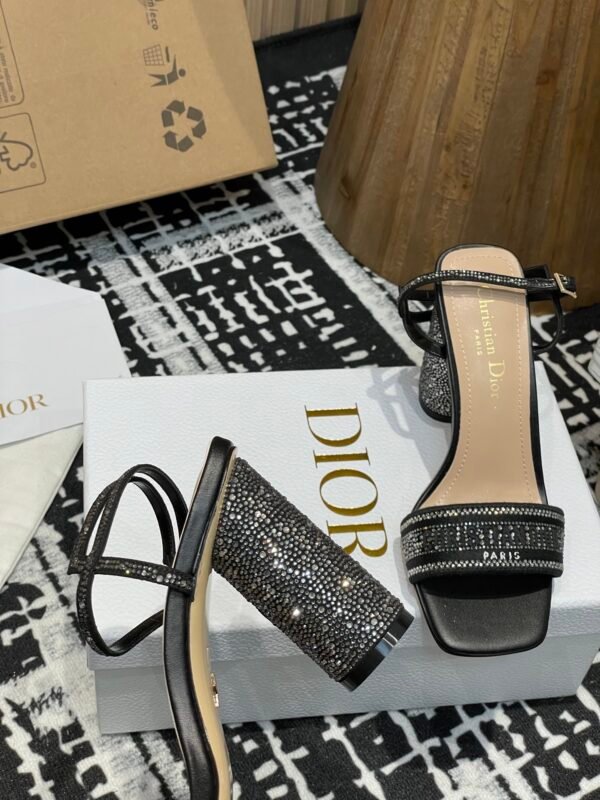 Dior women - Image 6