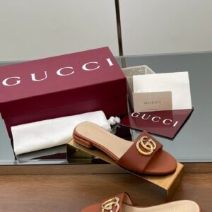 CUCCI  WOMEN