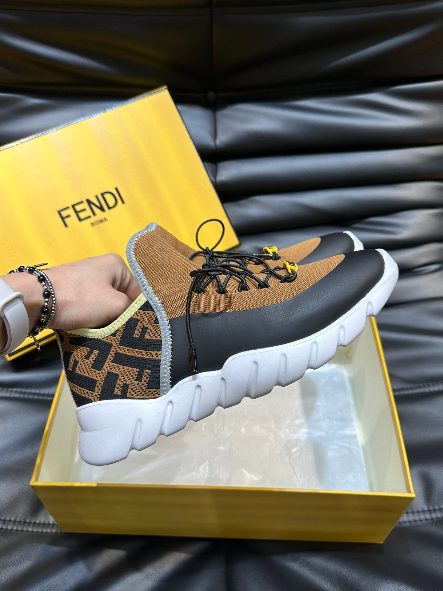 FENDI Man - Image 6