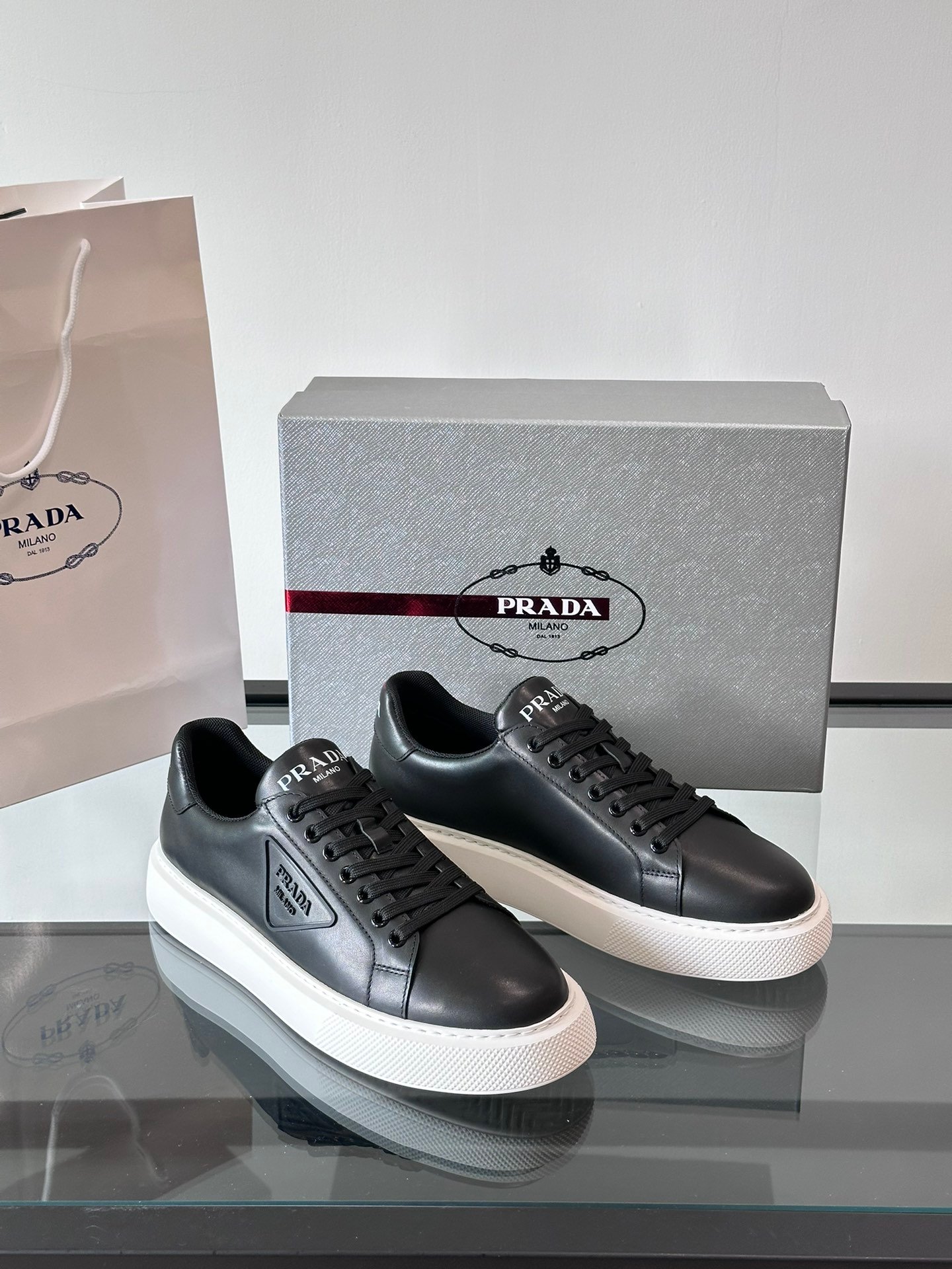 Prada Man - Image 6