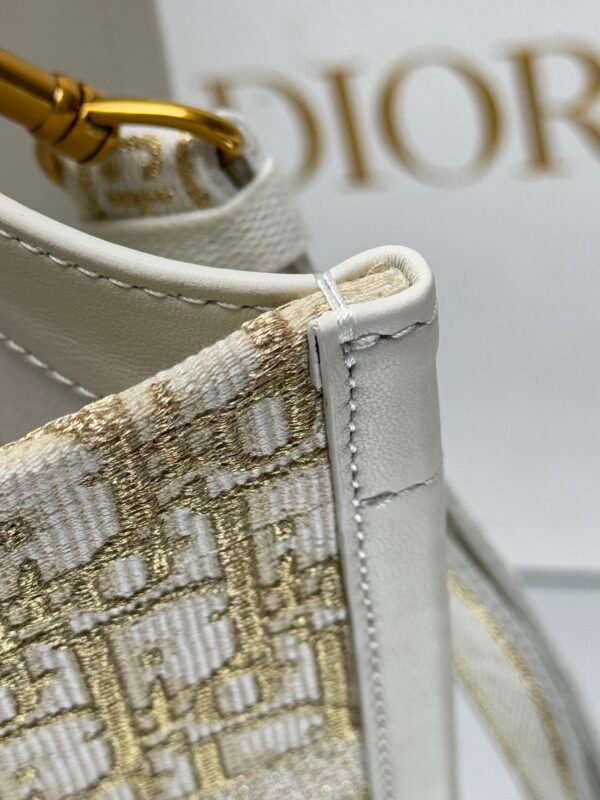 DIOR - Image 6