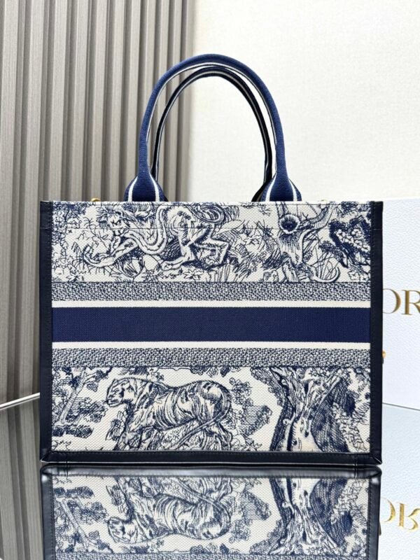 DIOR - Image 6
