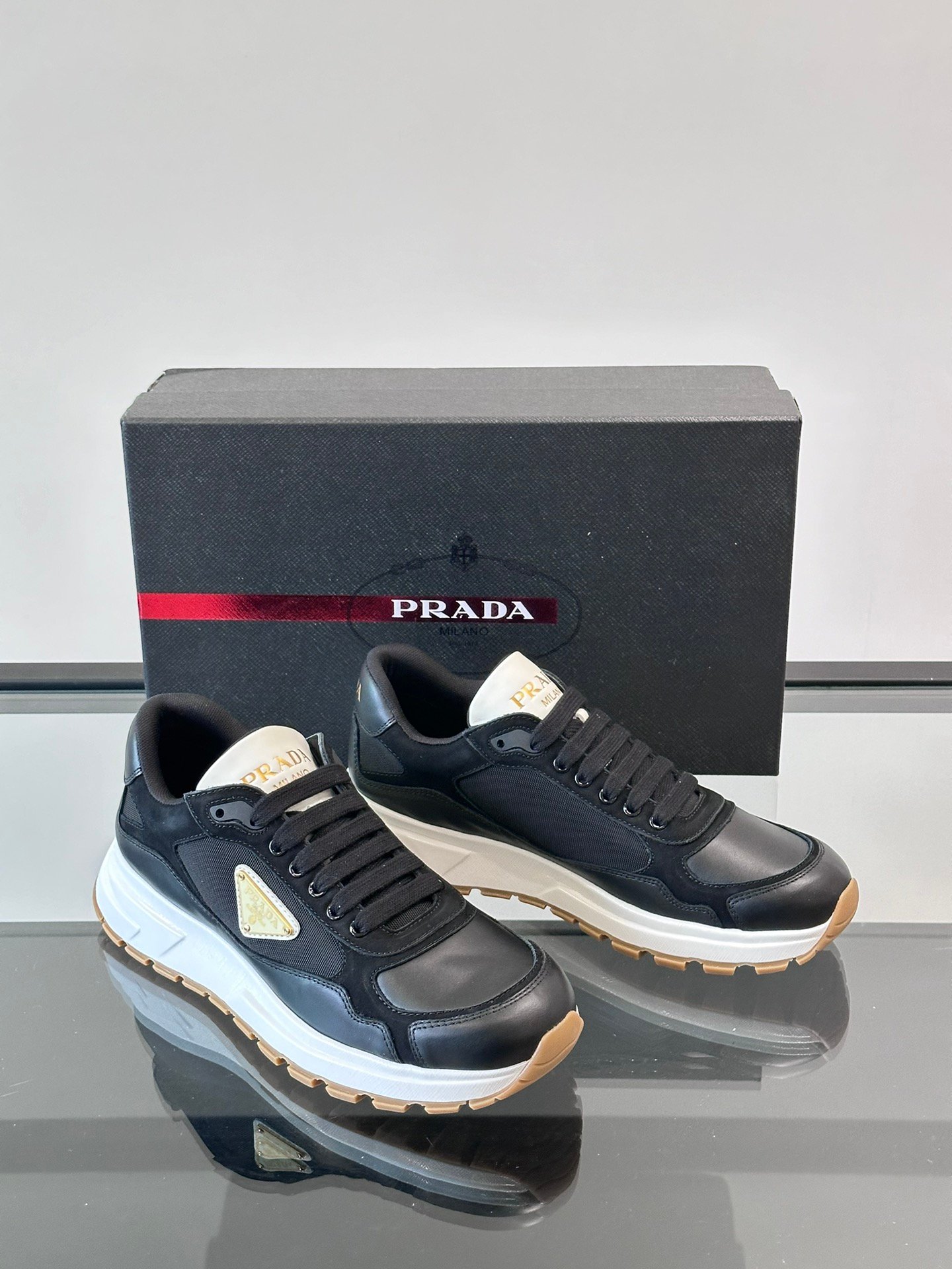 Prada Man - Image 6
