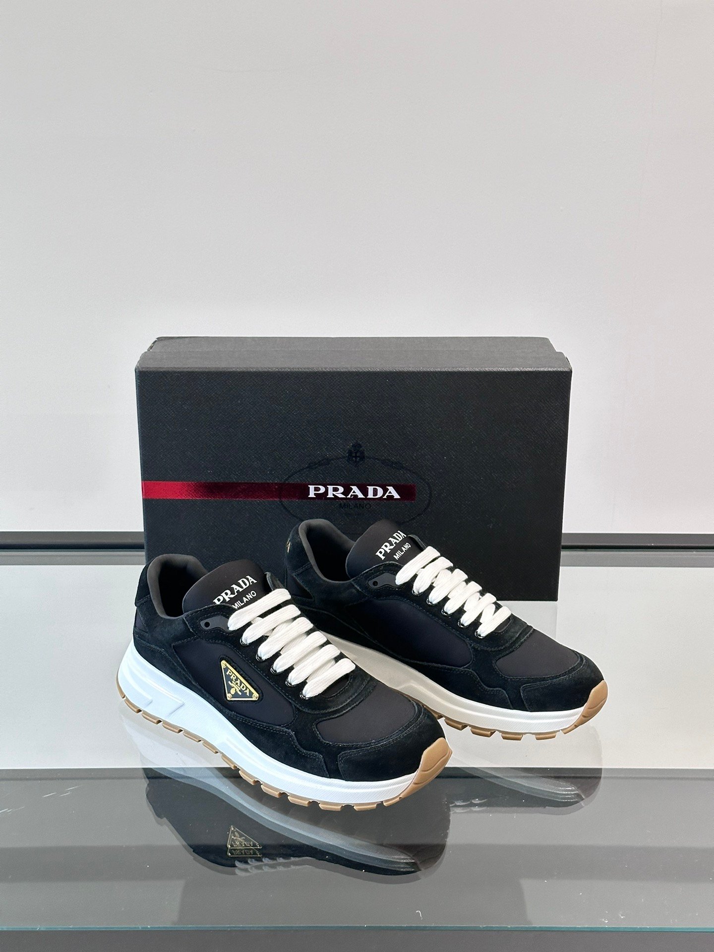 Prada Man - Image 6