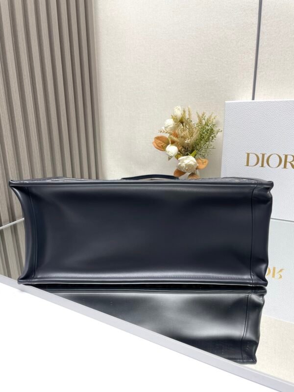 DIOR - Image 6
