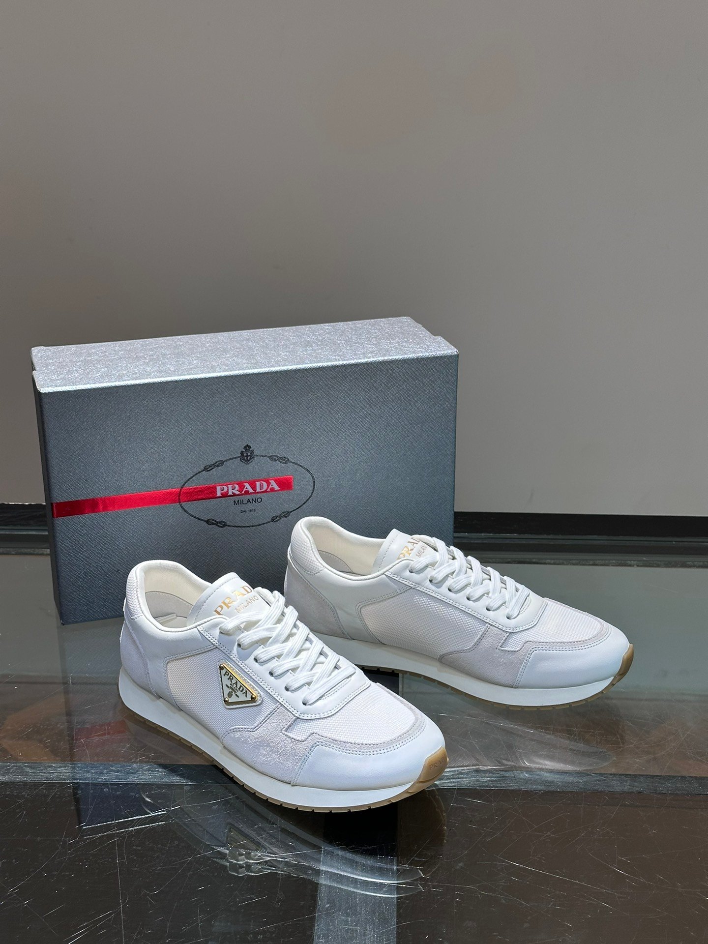 Prada Man - Image 6