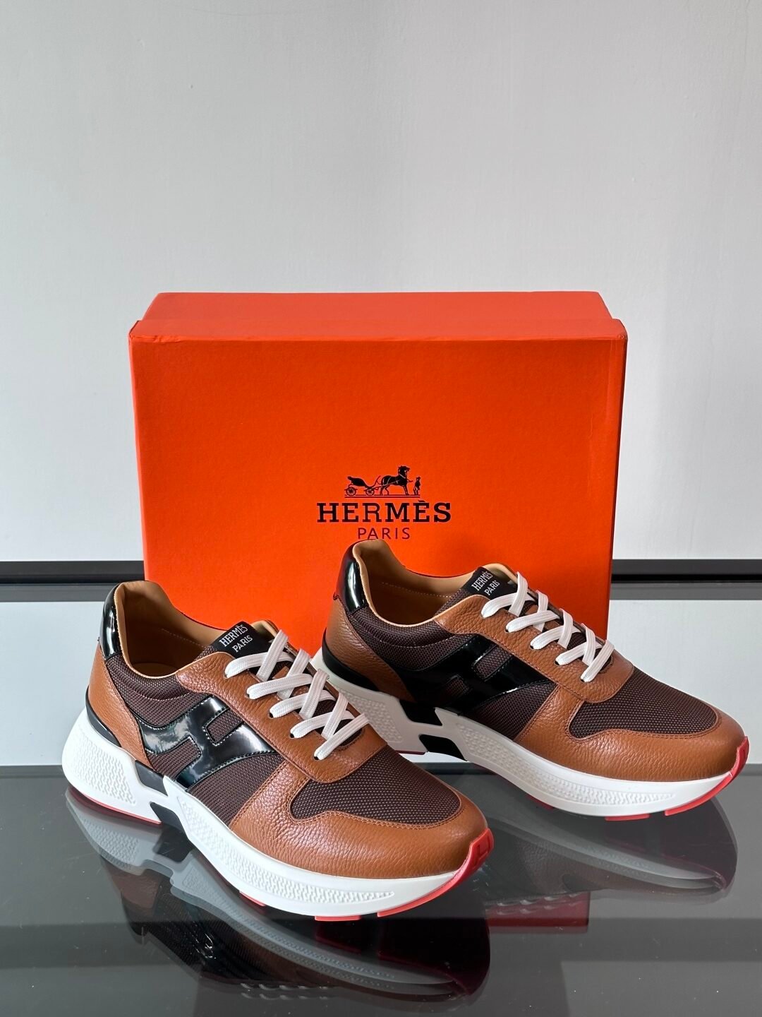 HERMES Man - Image 6