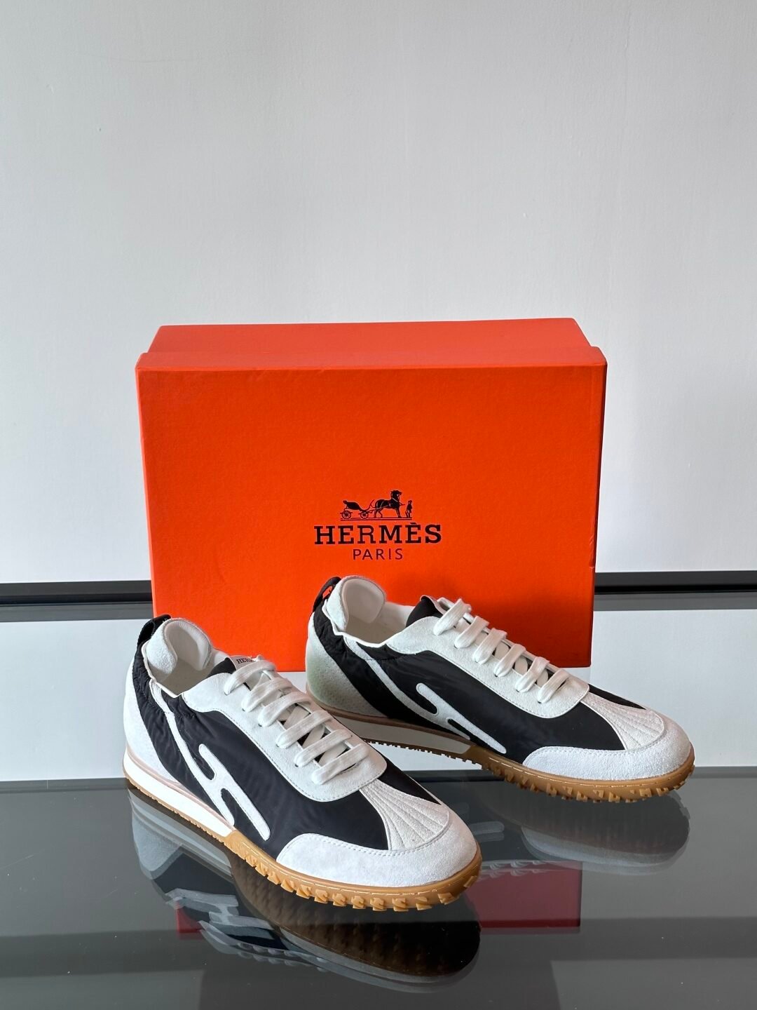 HERMES Man - Image 6