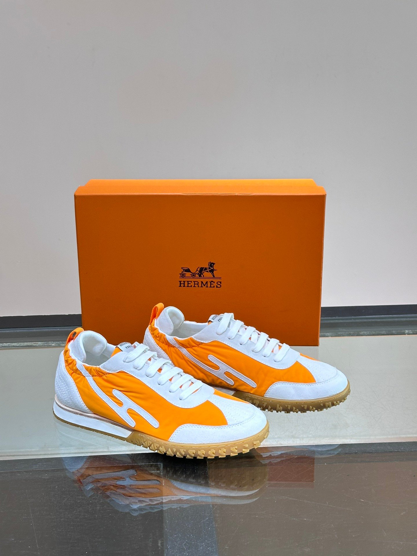 HERMES Man - Image 6