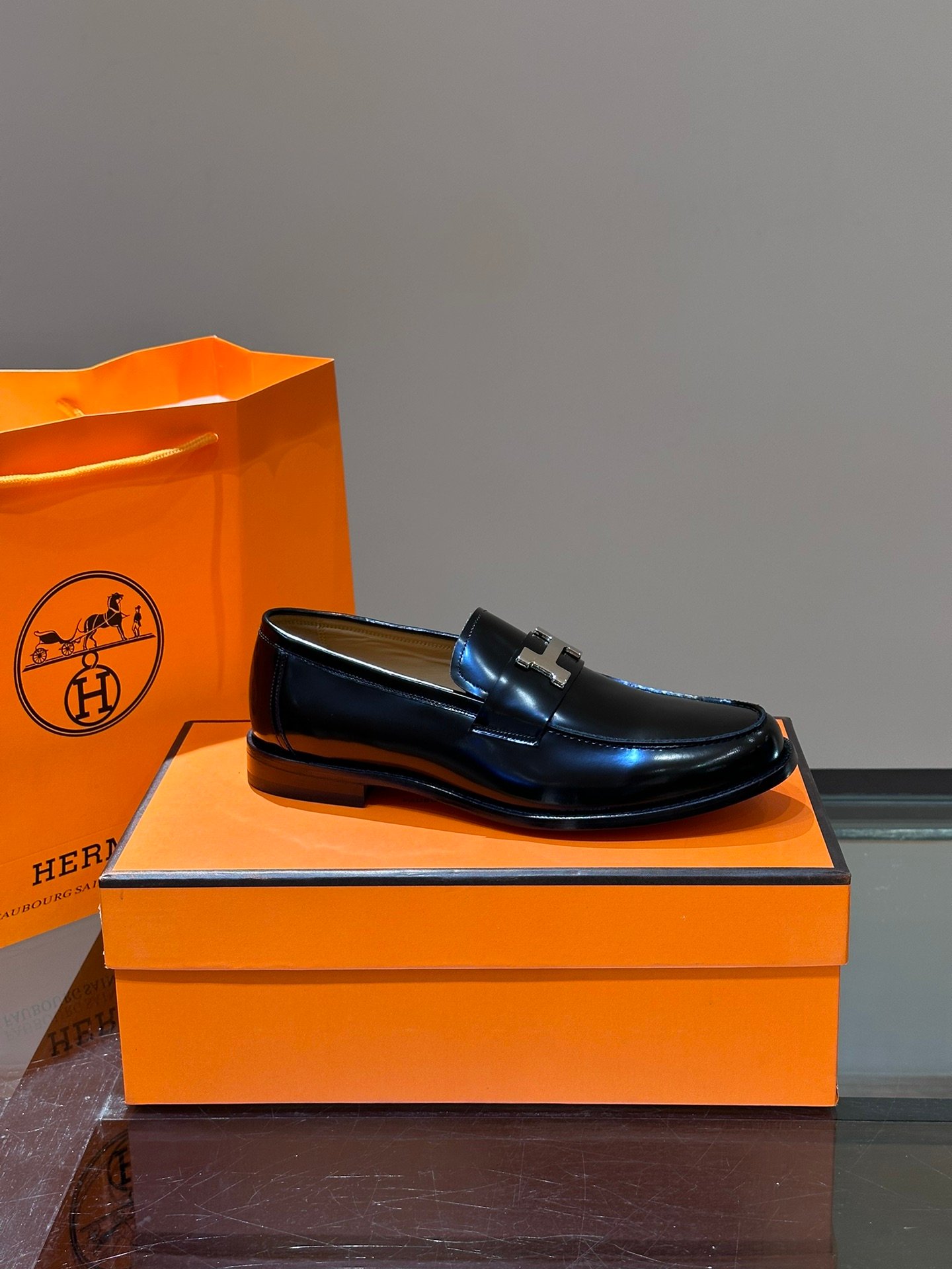 HERMES Man - Image 6