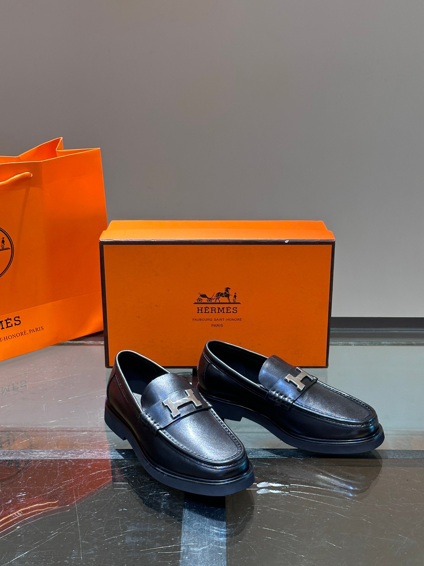 HERMES Man - Image 6