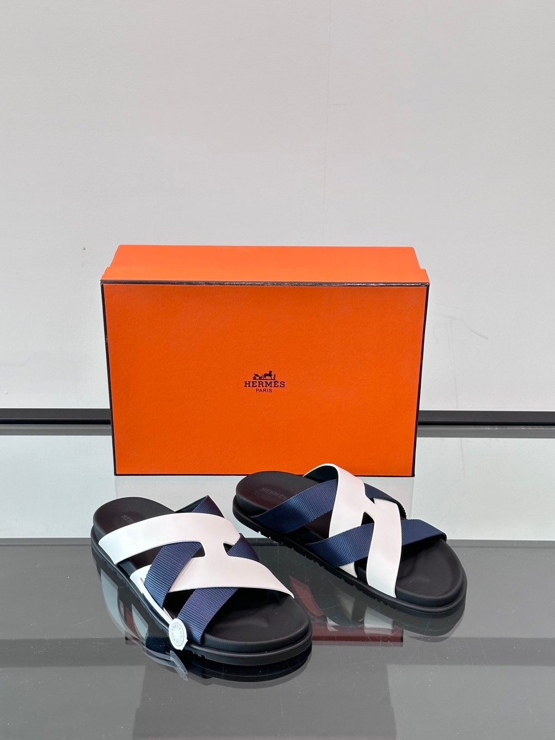 HERMES Man - Image 6