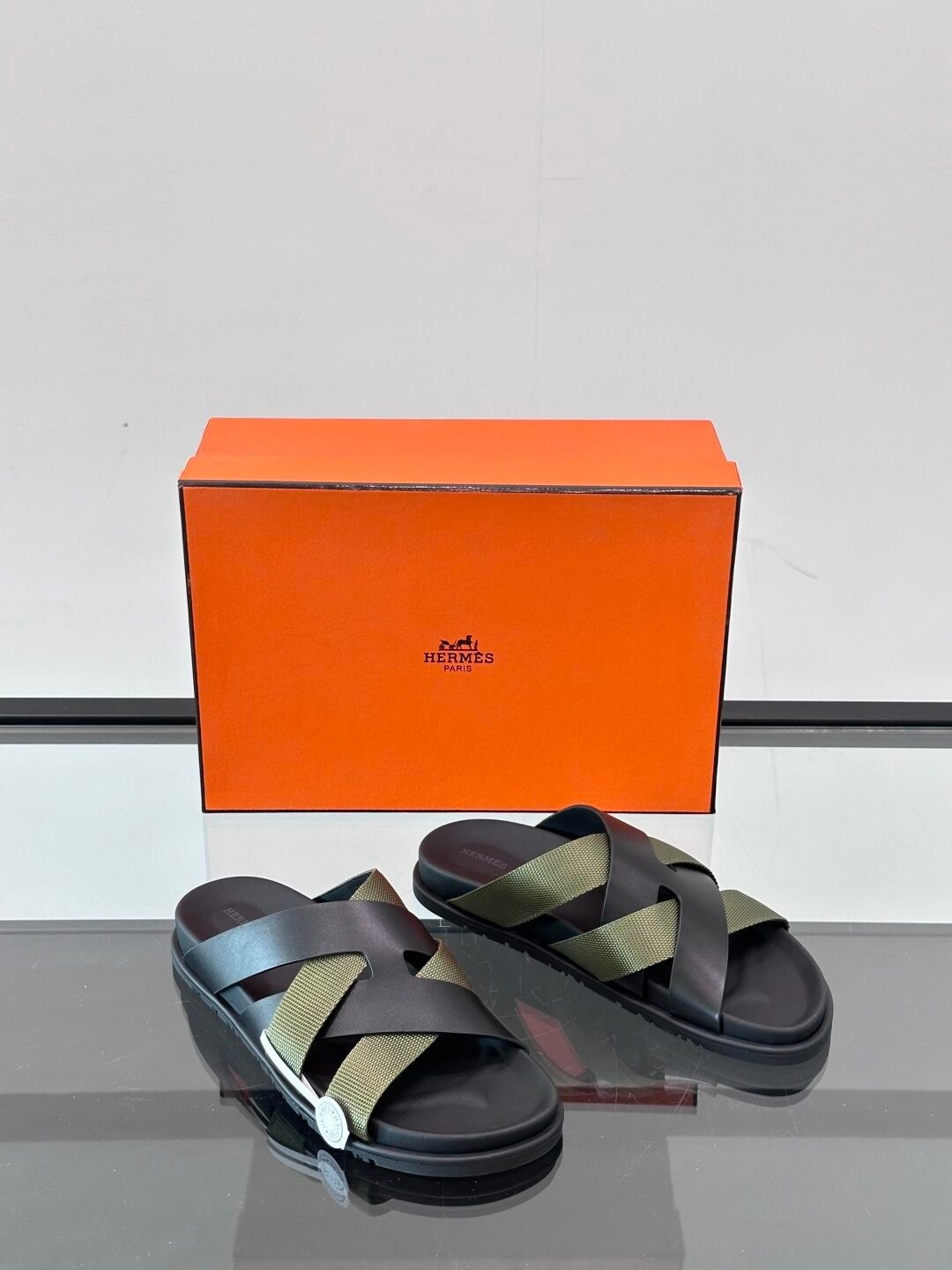 HERMES Man - Image 6