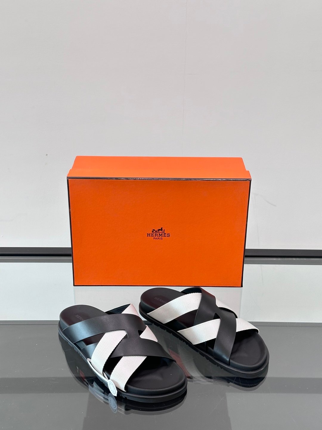 HERMES Man - Image 6