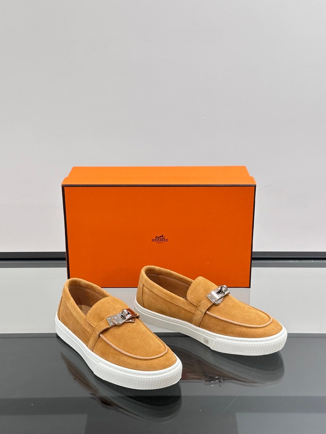 HERMES Man - Image 6