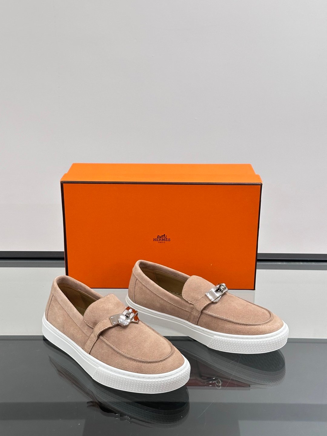 HERMES Man - Image 6