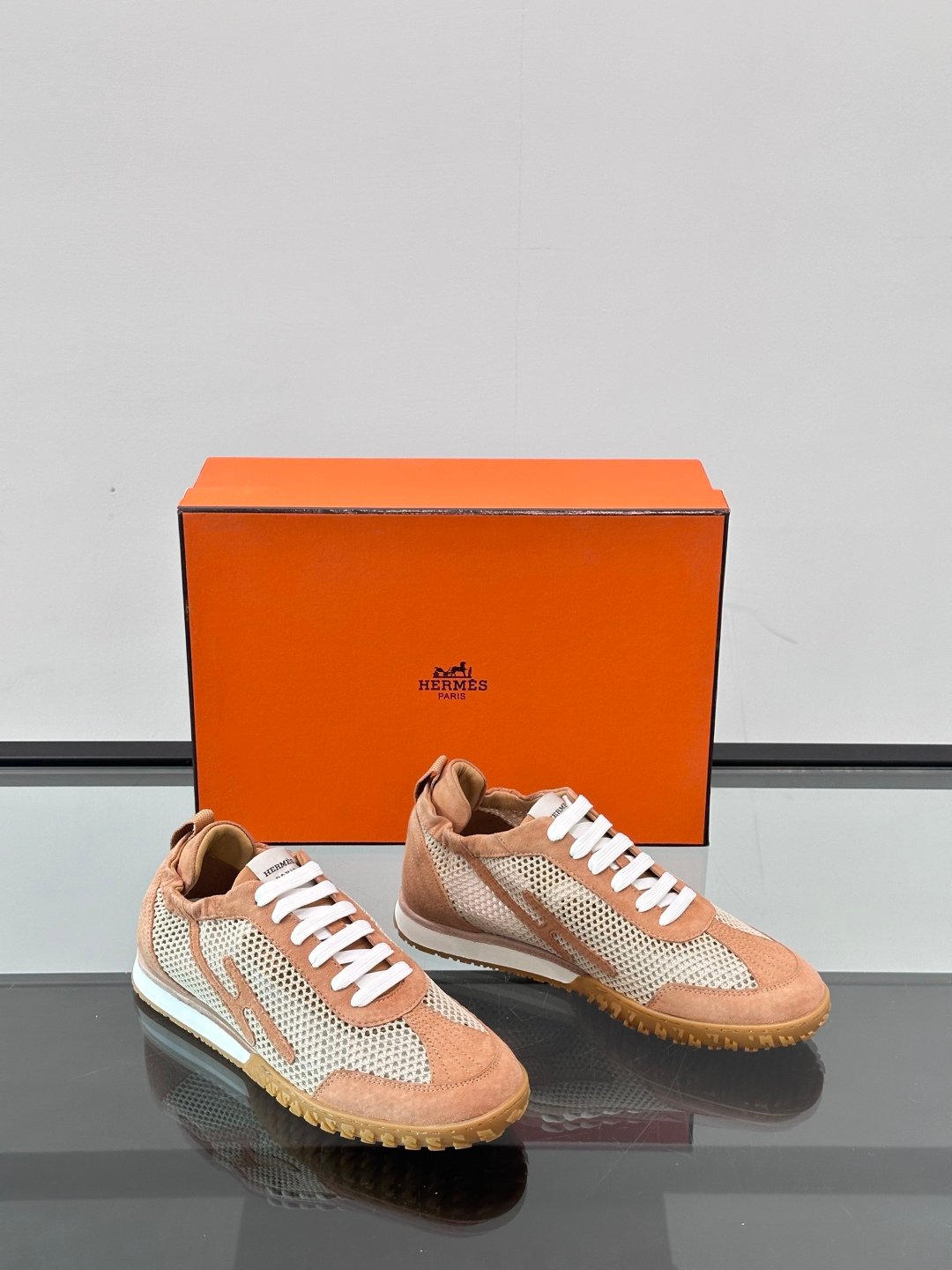 HERMES Man - Image 6