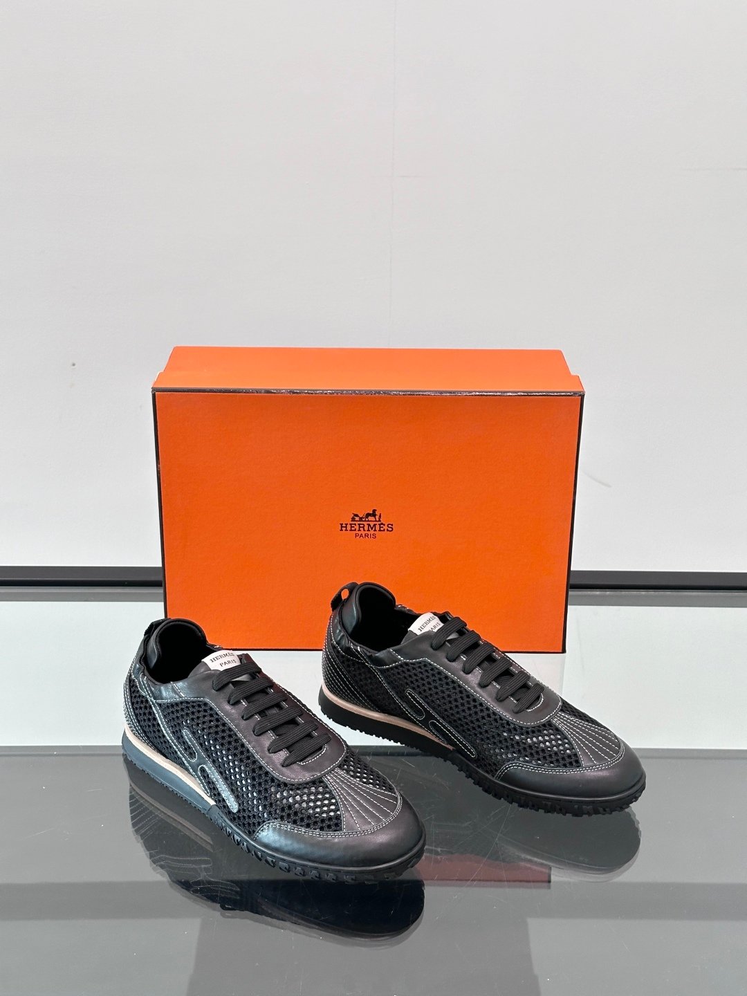 HERMES Man - Image 6