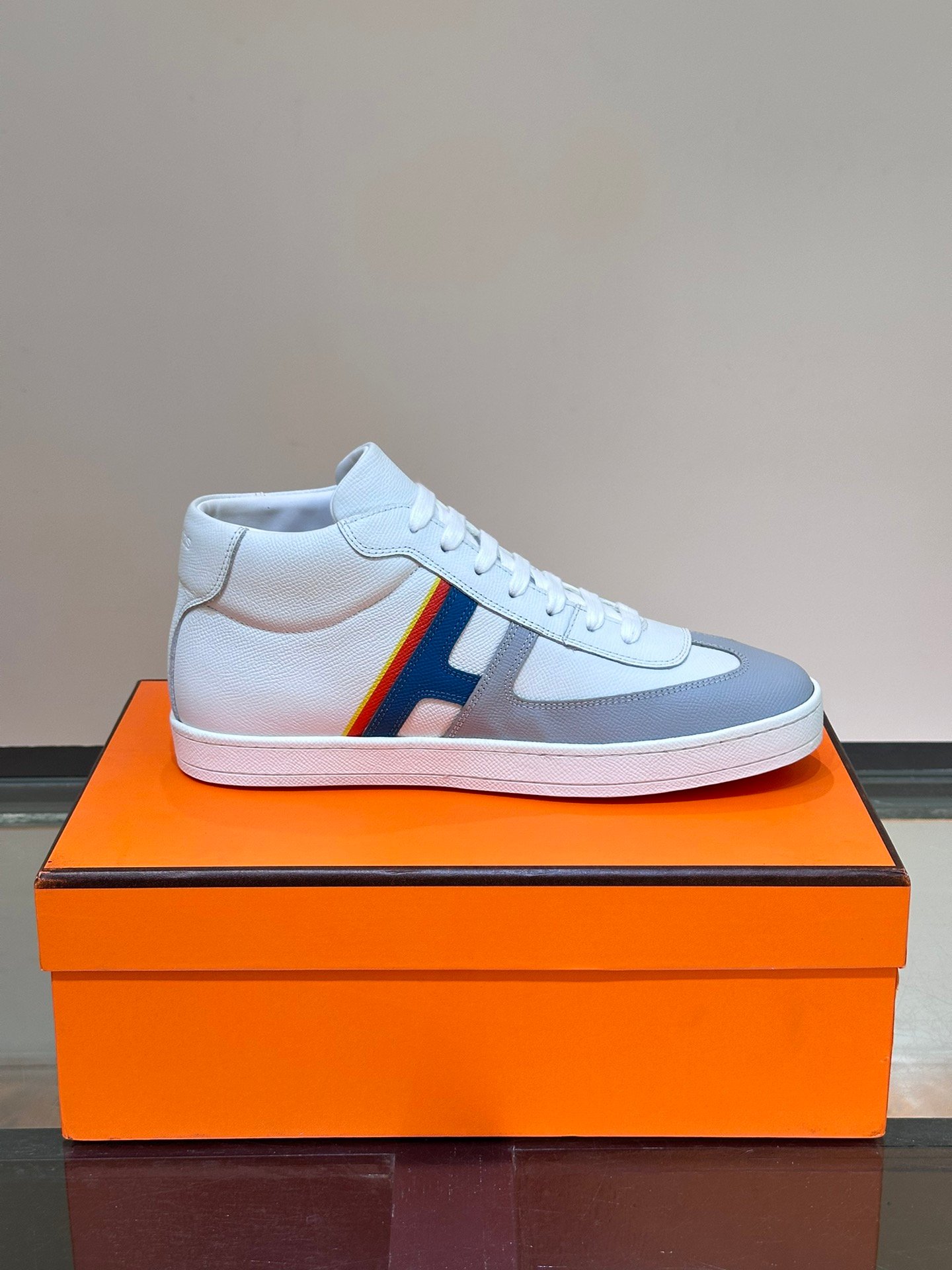 HERMES Man - Image 6