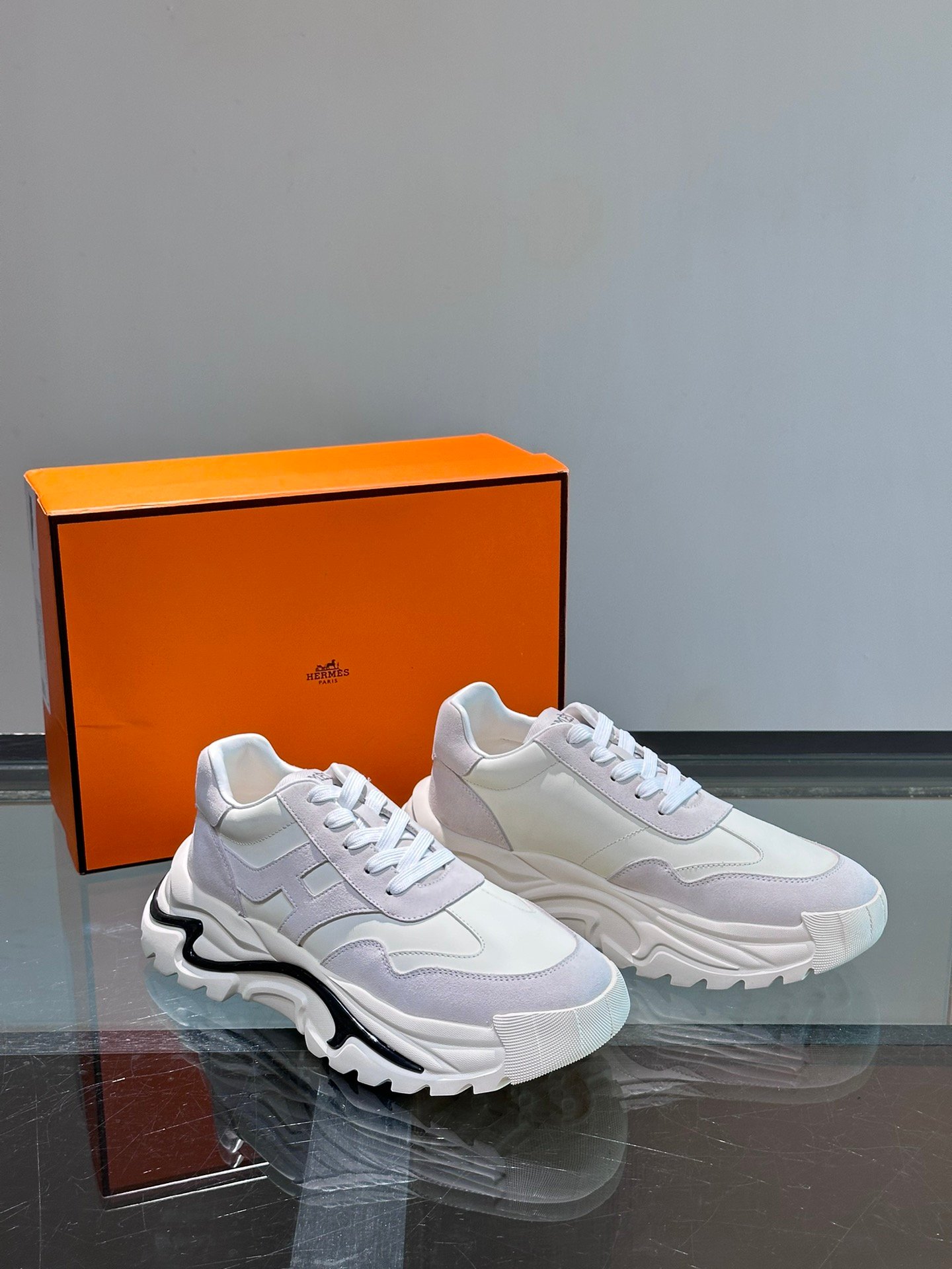 HERMES Man - Image 6