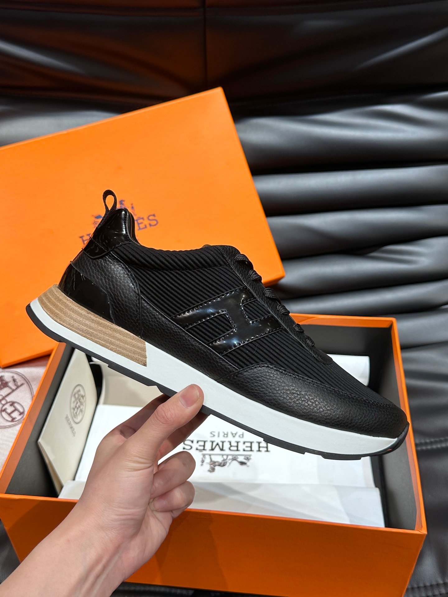 HERMES Man - Image 6