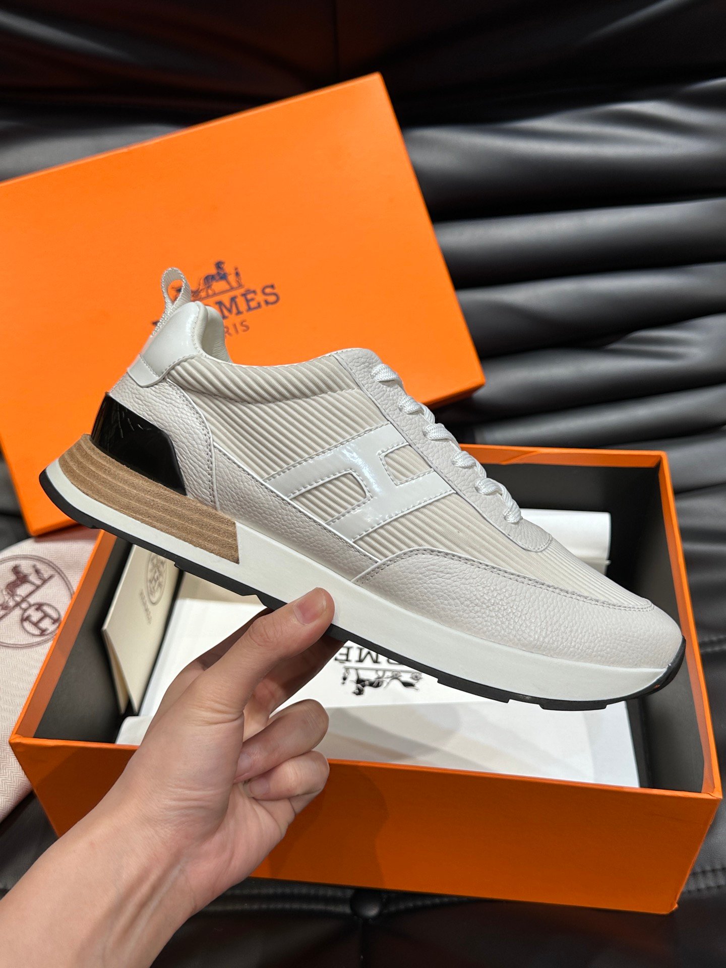 HERMES Man - Image 6