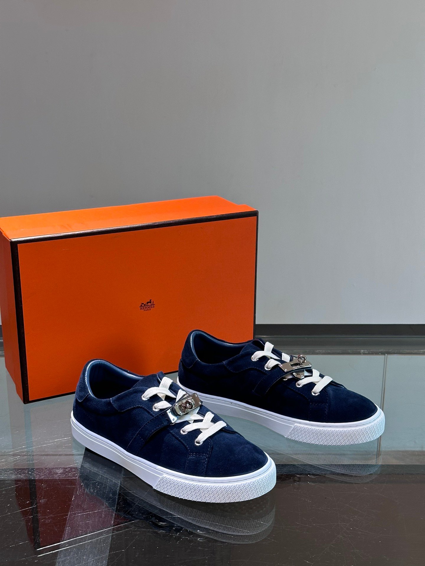 HERMES Man - Image 6