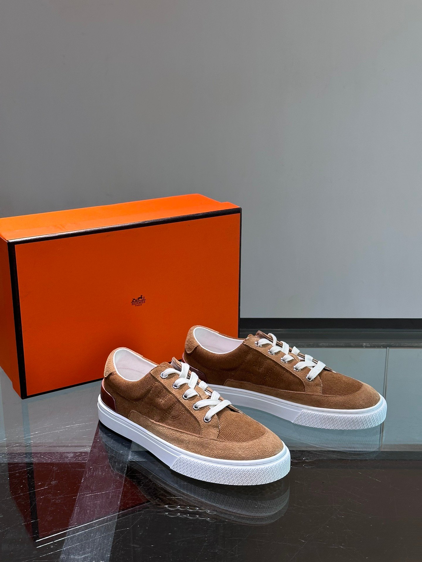 HERMES Man - Image 6