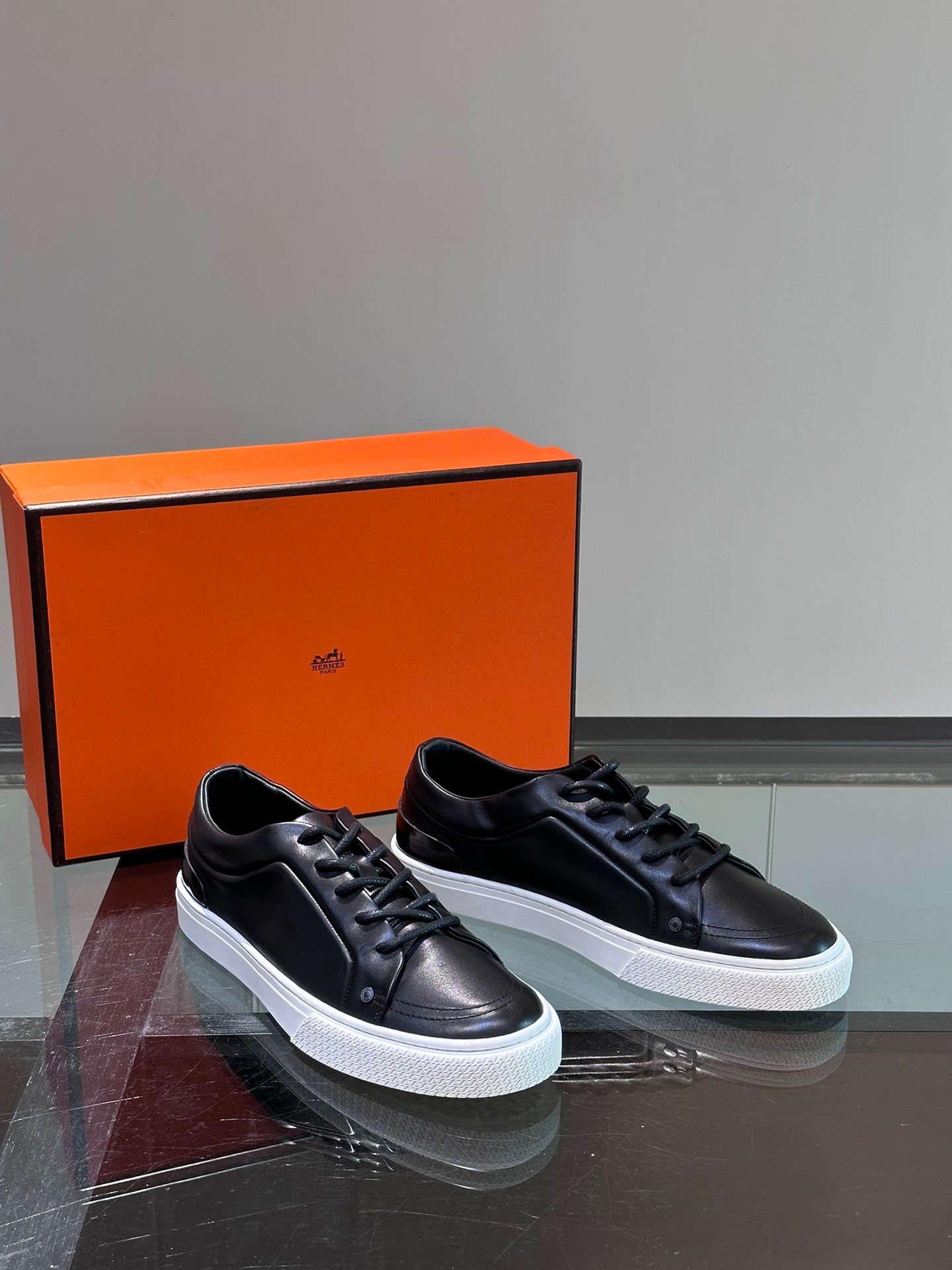 HERMES Man - Image 6