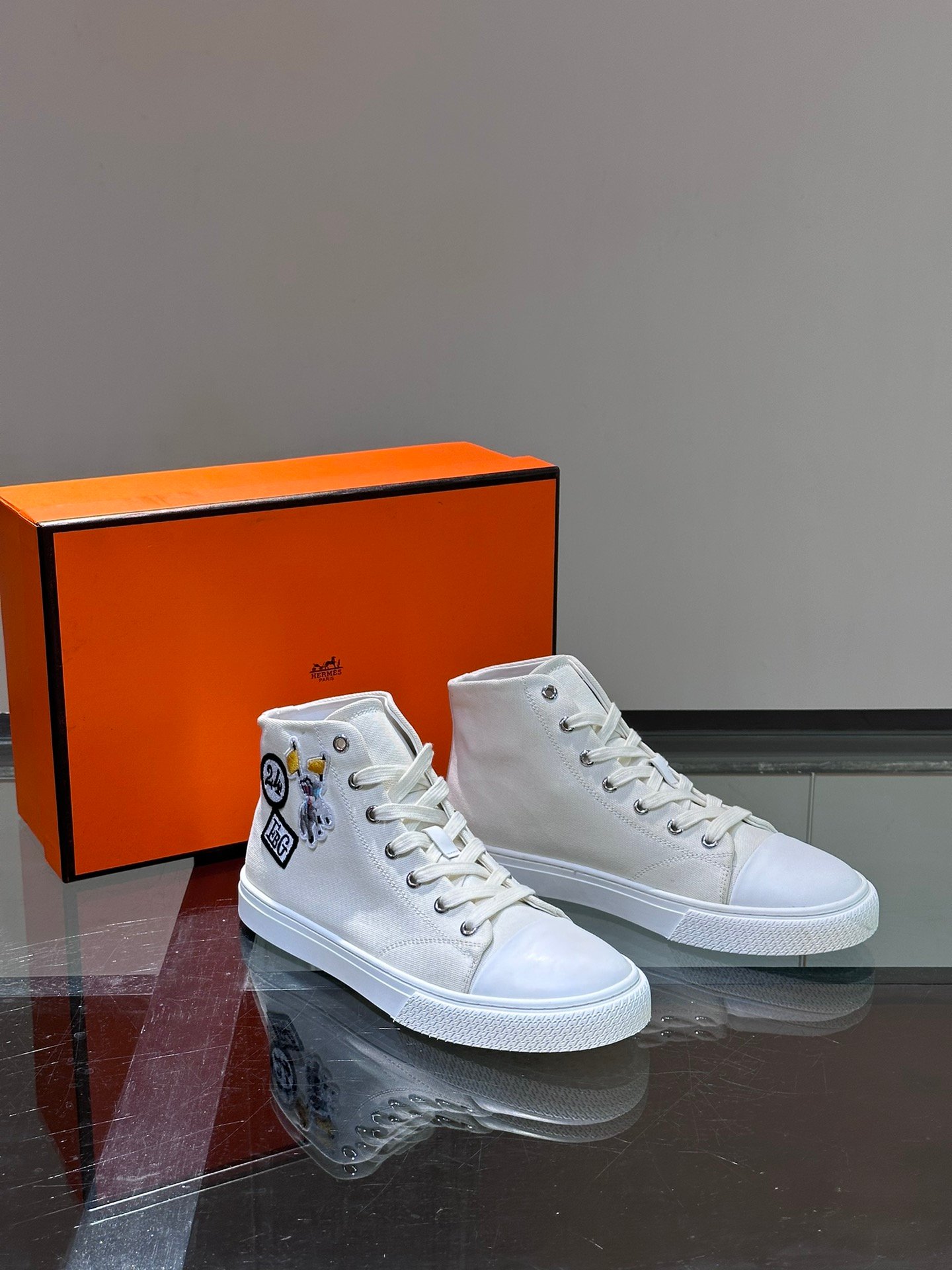 HERMES Man - Image 6