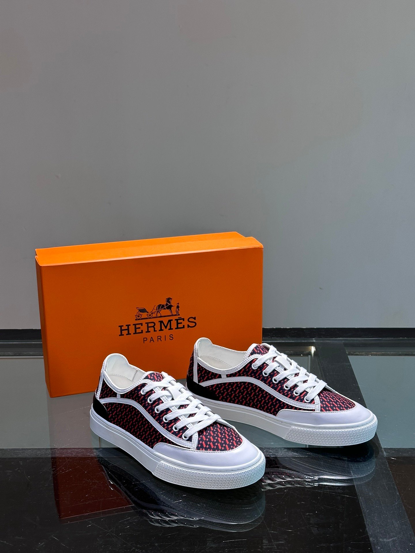 HERMES Man - Image 6