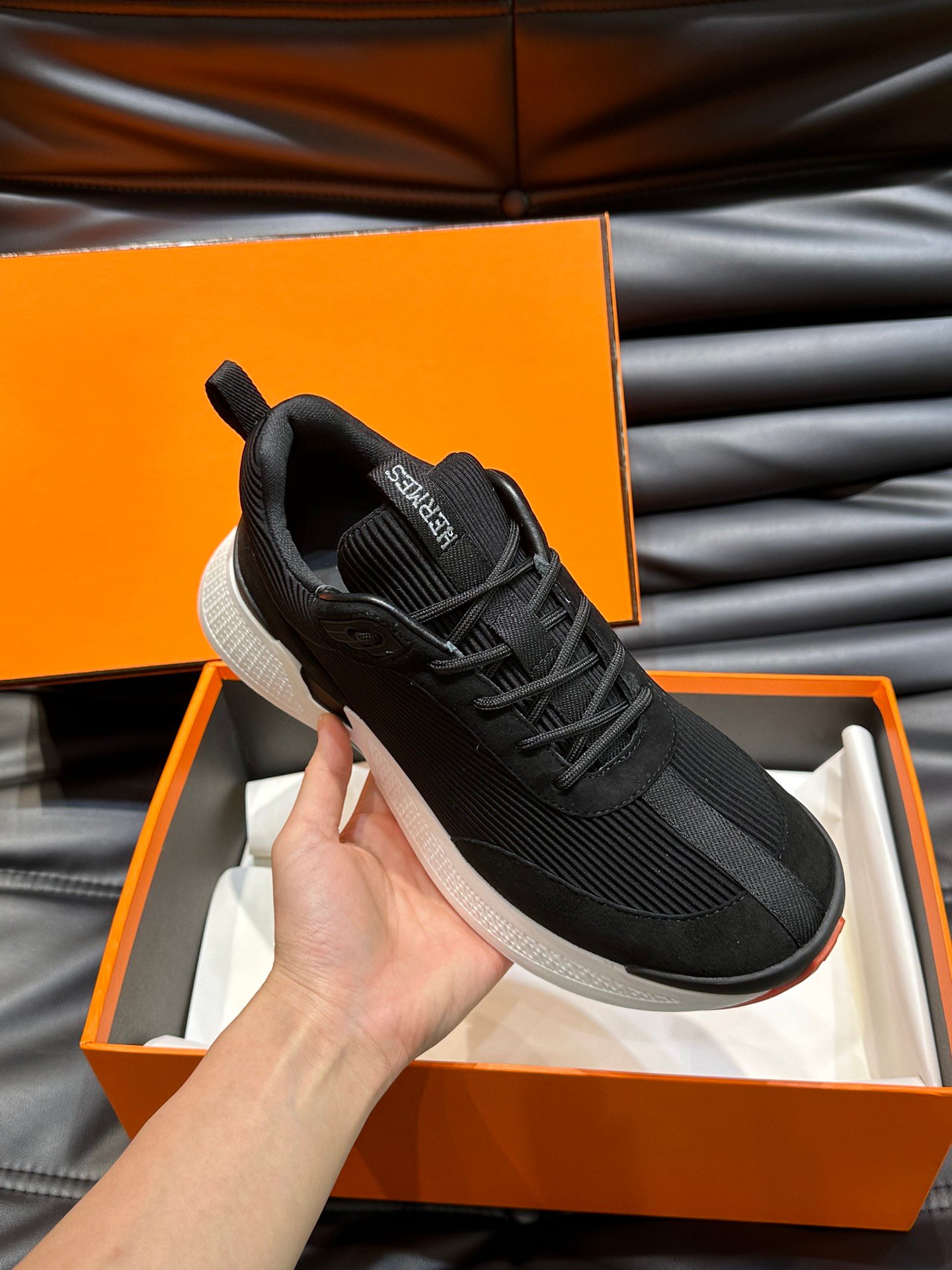 HERMES Man - Image 6