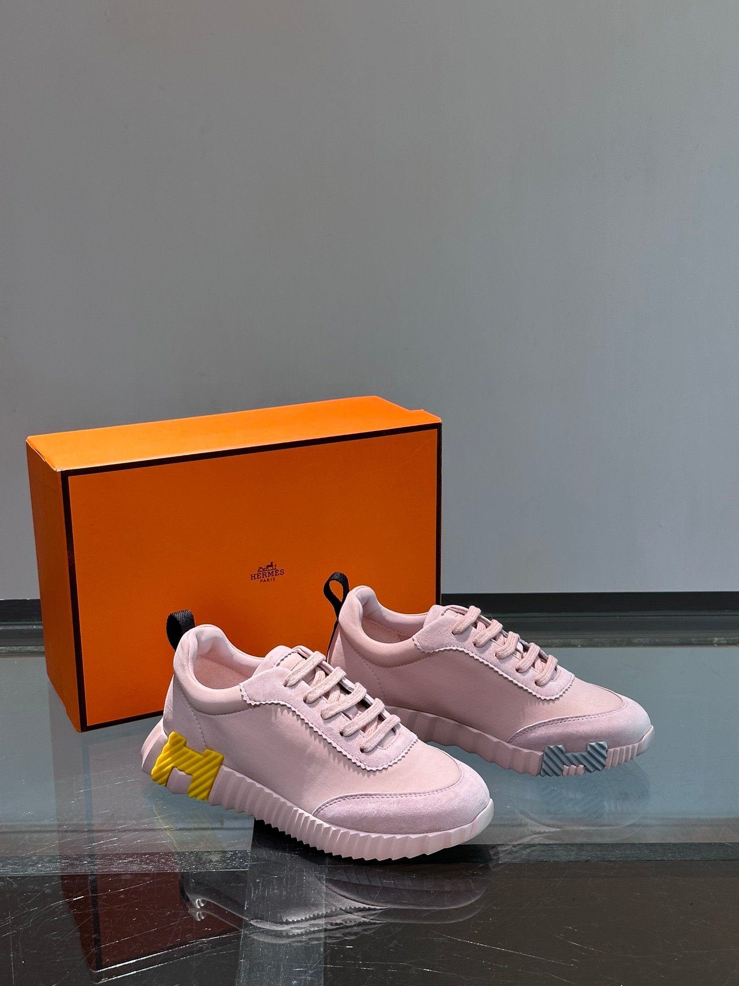 HERMES Man - Image 6